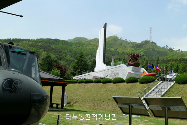 010.jpg